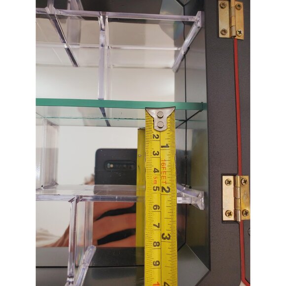 Display cabinet / mahogany / gold corner accents / glass shelf / mirror back / - Picture 10 of 10